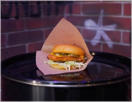 Damonsta Saus<br>Cheddar Kaas<br>Augurk Sla & Jalapeños